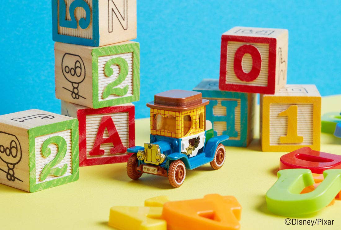 Takara Tomy Tomica Disney Motors DM-18 High Hat Classic Woody