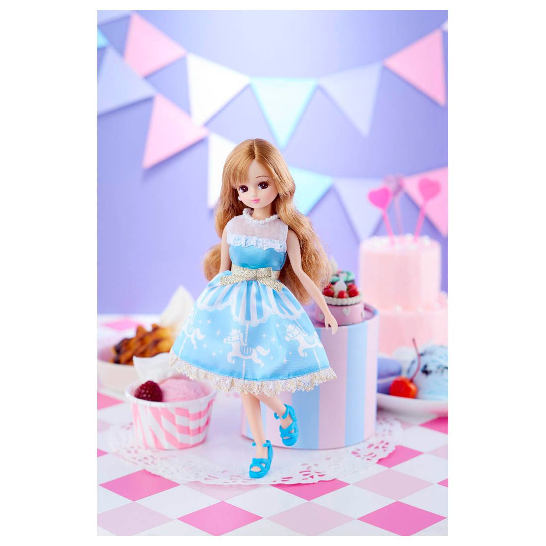  Takara Tomy Licca Doll Lovely Merry-Go-Round