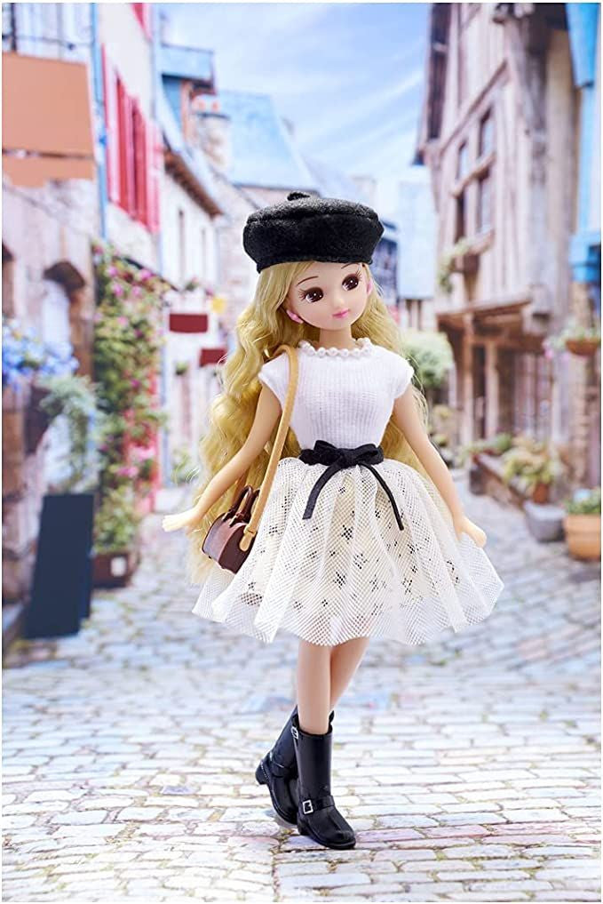 Takara Tomy Licca Doll Shearling Mix Dress-up Doll