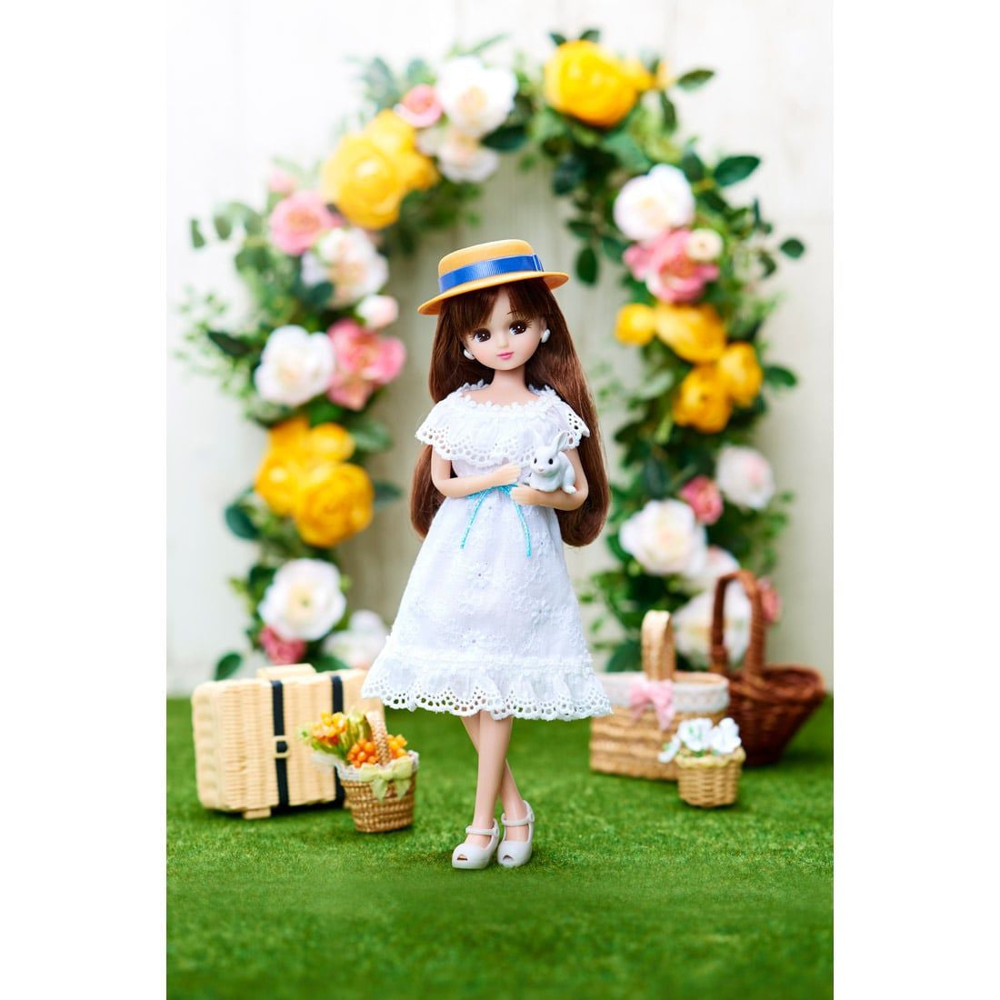 Takara Tomy Licca Doll Outing With A Bunny