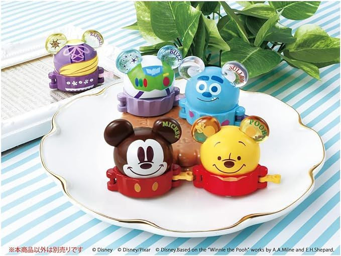 Takara Tomy Dream Tomica Disney Sweets Parade Float - Winnie The Pooh