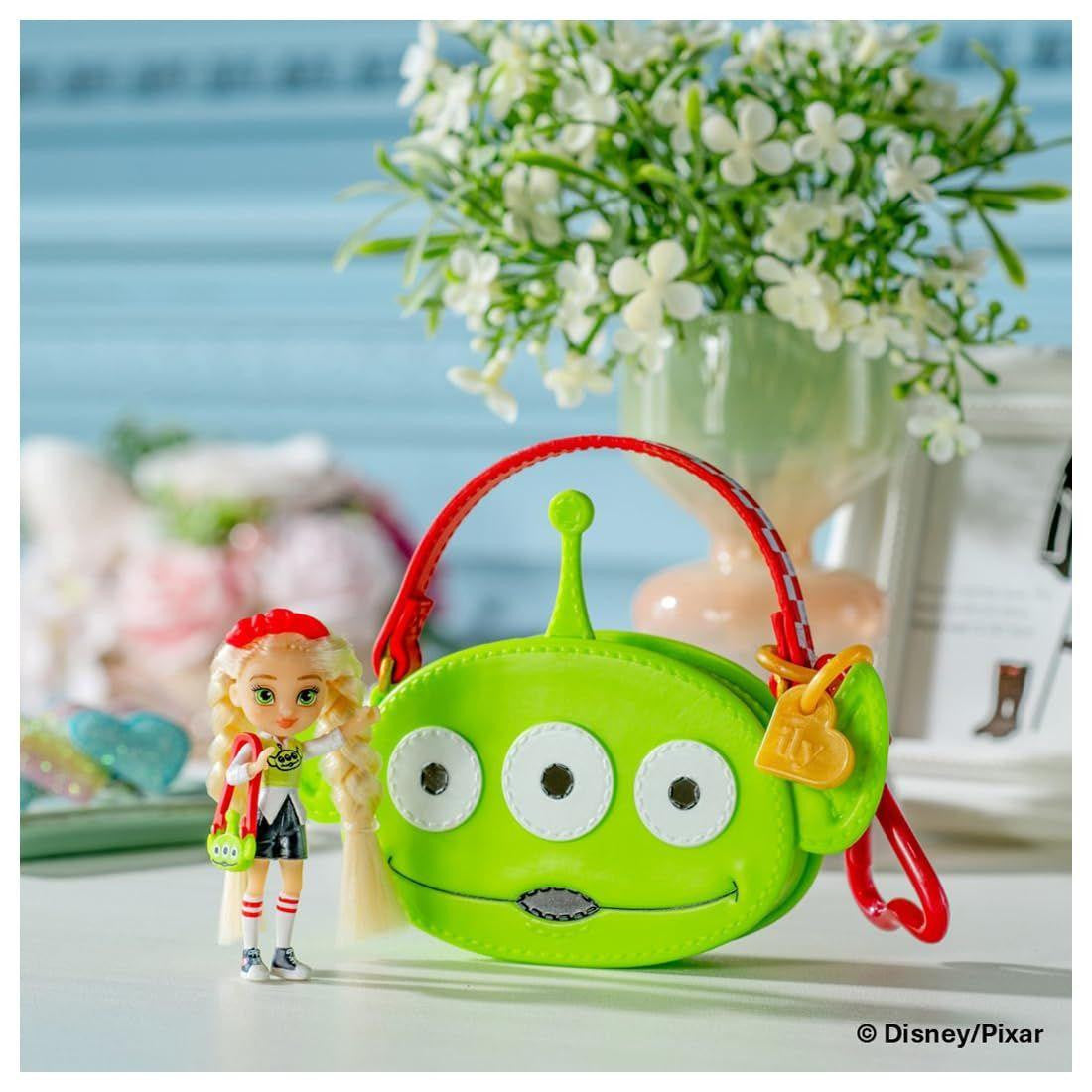 Takara Tomy Disney Tote Airy I Love Alien Collectable Doll And Bag