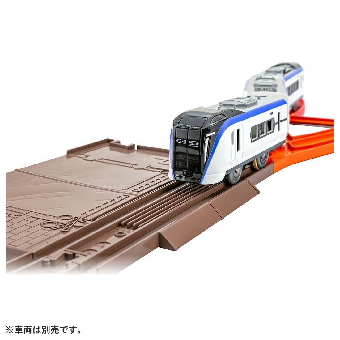Takara Tomy Plarail Scenic Color Rail Kit (Autumn Leaves And Railway)